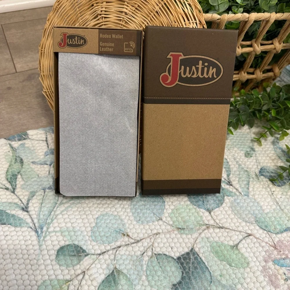 New Justin Boots Dark Brown Slim Bi Fold Leather Jr. Rodeo Wallet NIB